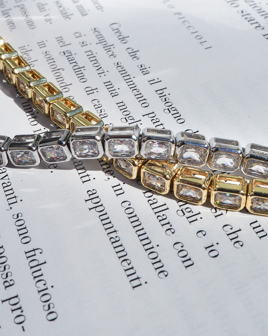 Detalhe da Pulseira Bisel Ballier Cristal - Prata | SILLENE