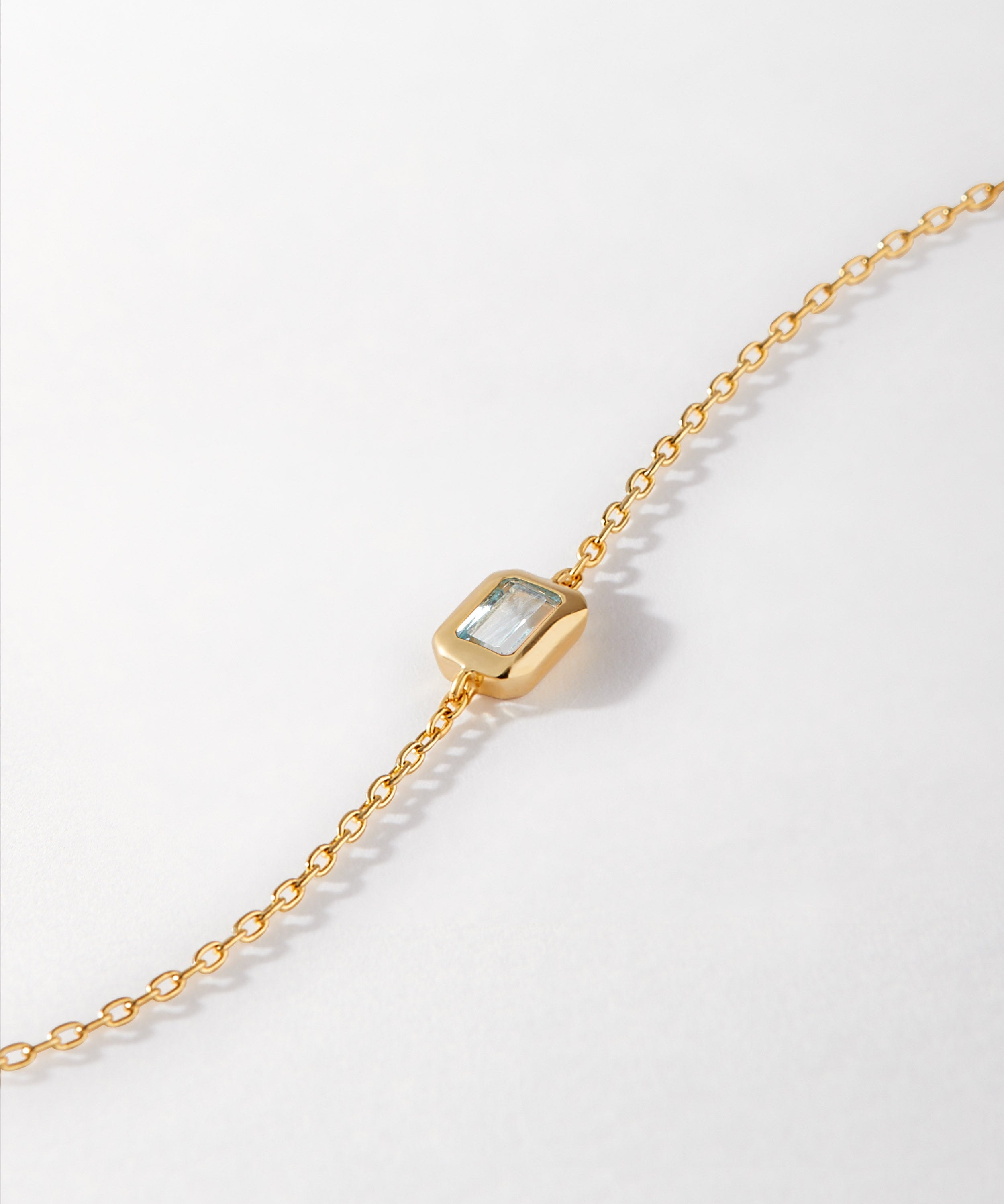 Pulseira Pingente Pedra do Mês - Dezembro (Topázio Azul) - Ouro 18K | SILLENE