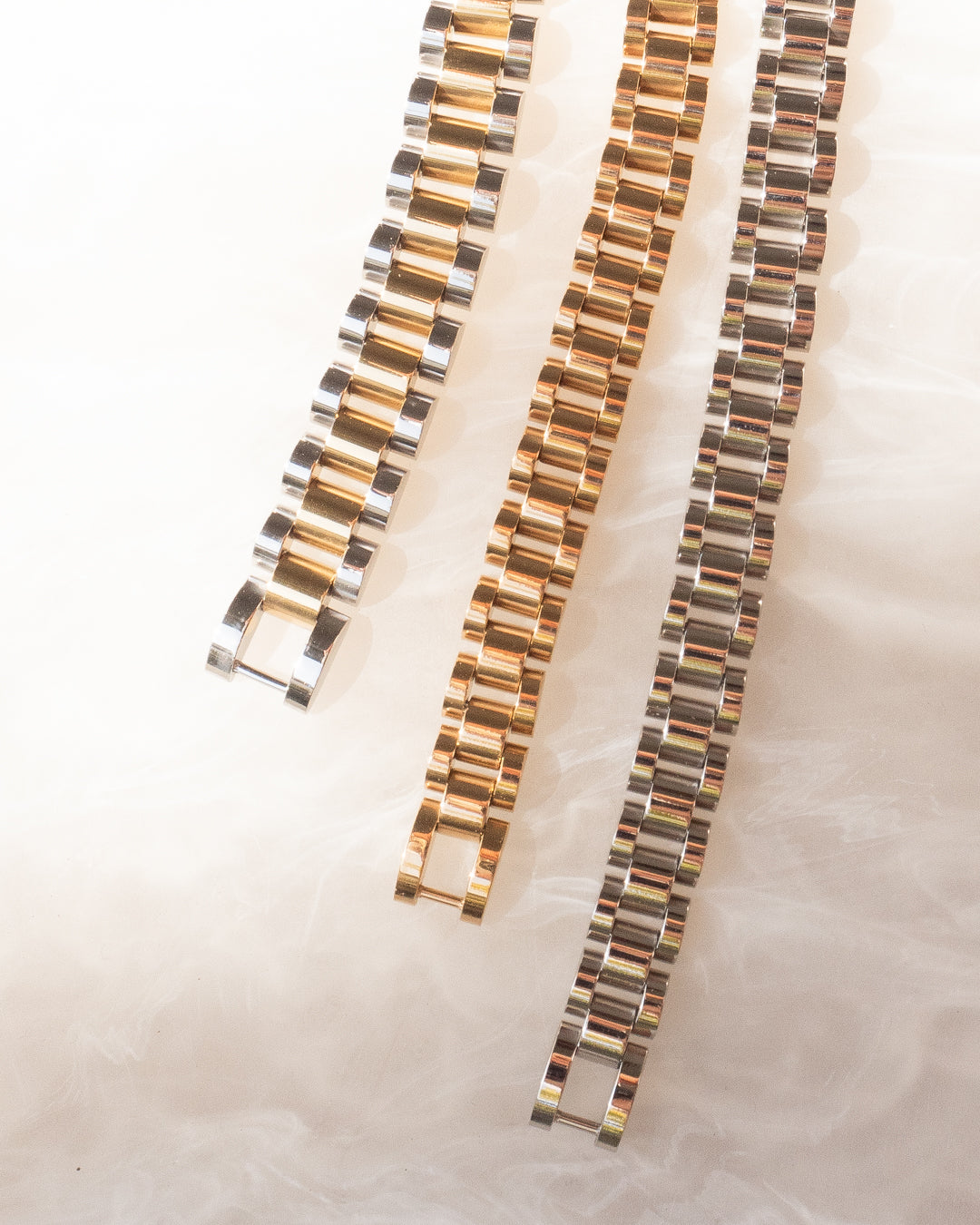 Pulseira Timepiece - Ouro 18K em uso | SILLENE