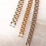 Pulseira Timepiece - Ouro 18K em uso | SILLENE