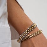 Pulseira Timepiece - Ouro 18K em uso | SILLENE