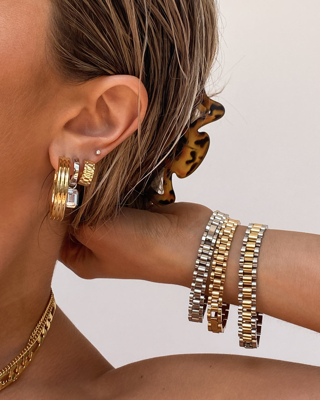 Pulseira Timepiece - Prata em uso | SILLENE